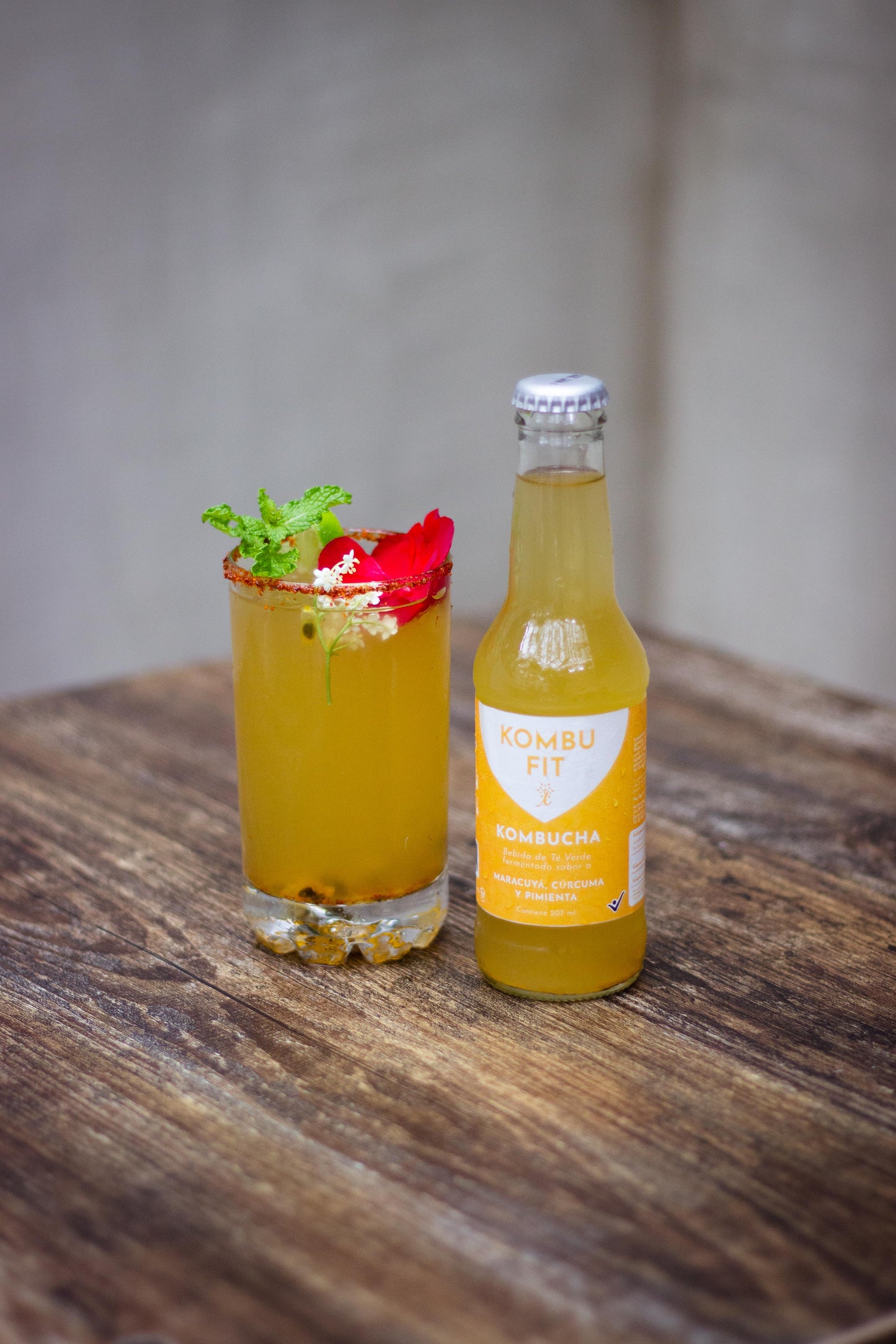 Kombucha Maracuyá, cúrcuma y pimienta